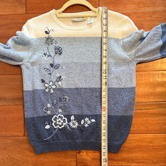 Alfred Dunner Cotton Blend Sweater Blue Colorblock Stripes Floral Embroidery MP - Picture 9 of 9